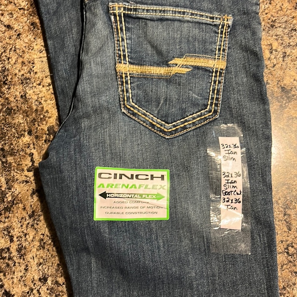 Cinch Ian 32x36